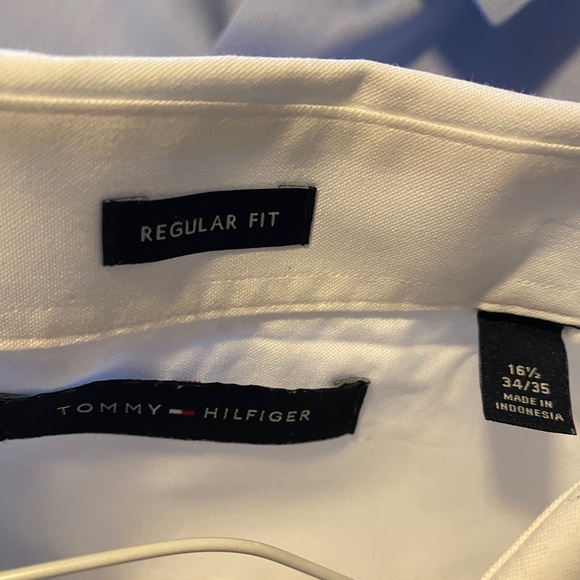 Men’s Tommy Hilfiger Dress Shirt - Picture 4 of 9
